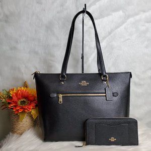 COACH GALLERY TOTE AND WALLET COMBO